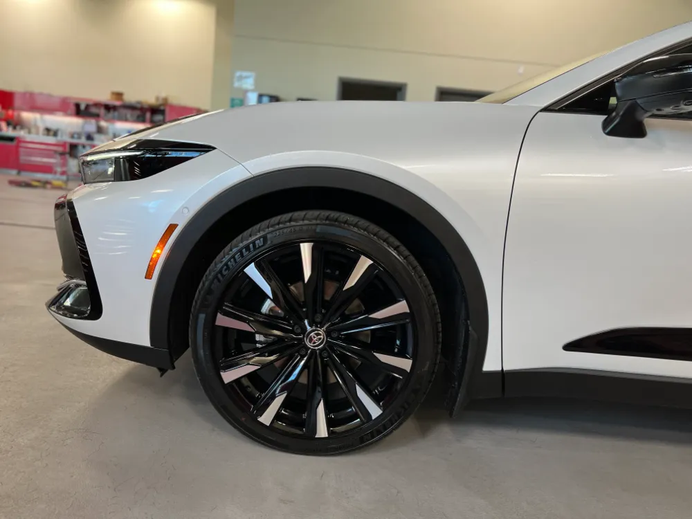 2023 toyota crown hybrid max platinum white 5